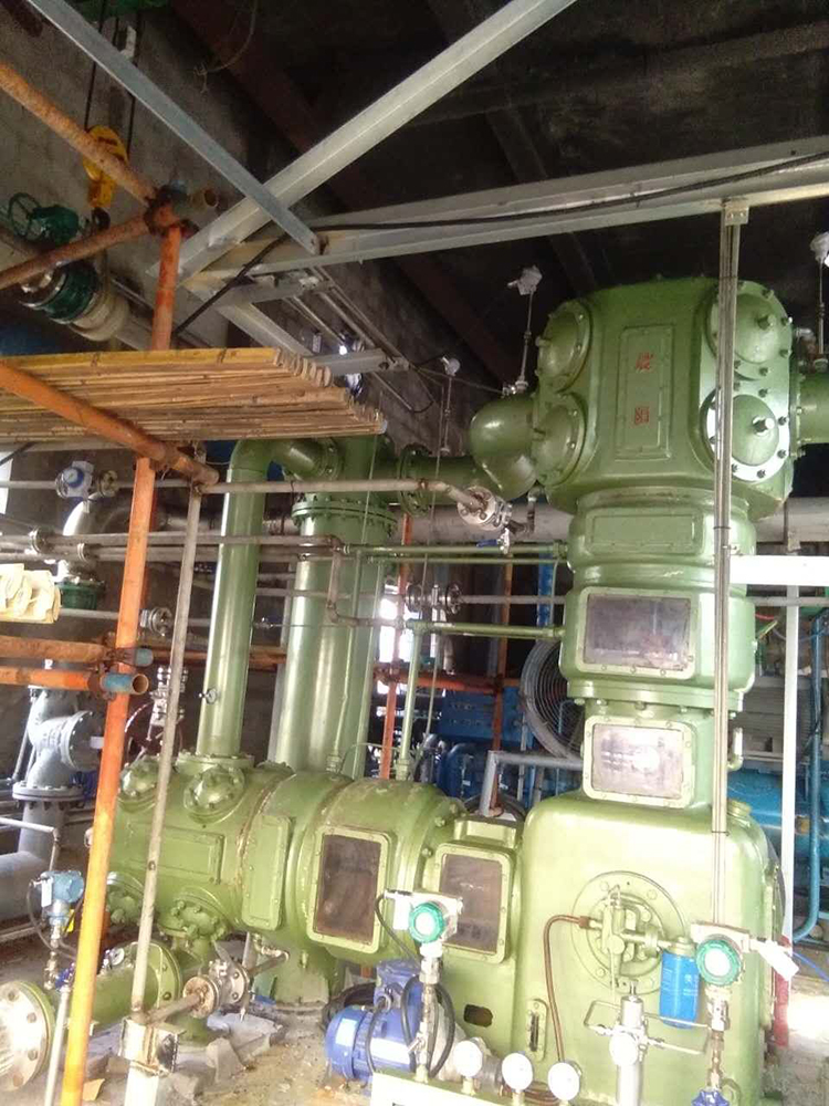二氧化硫壓縮機(jī)在湖北宜化現(xiàn)場(chǎng)